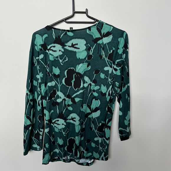 Talbots crossover top - Picture 3 of 3